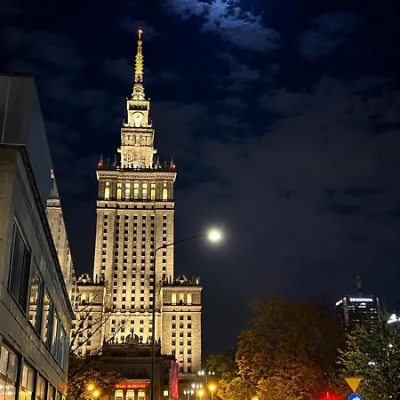 Centrum, Metro 1 Min, Palace View Self Check-in Apartamento